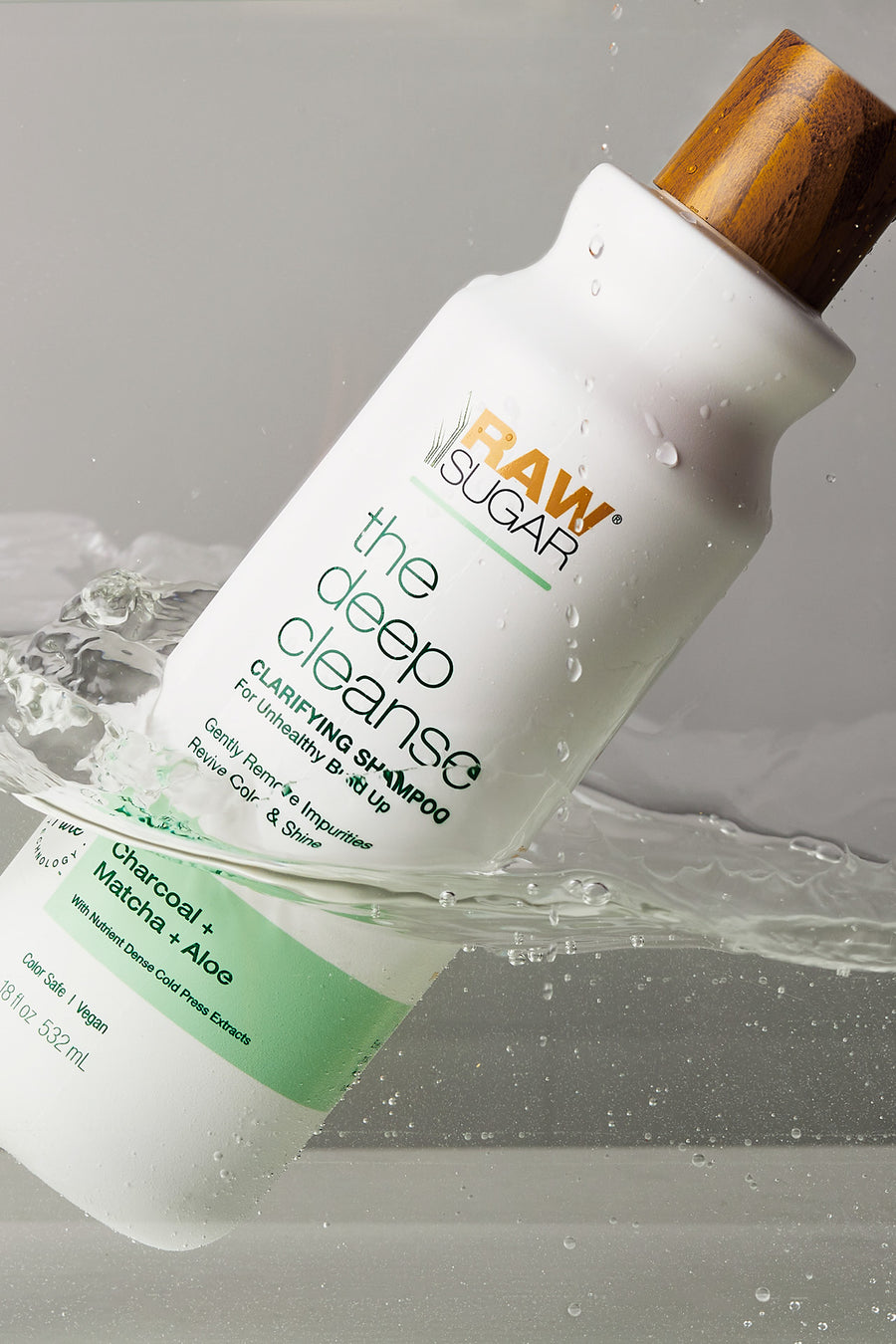 the deep cleanse clarifying shampoo under water