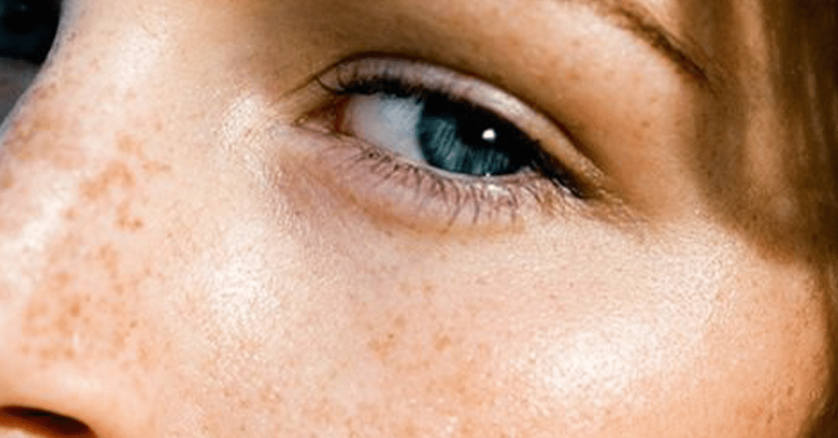 girl's eye