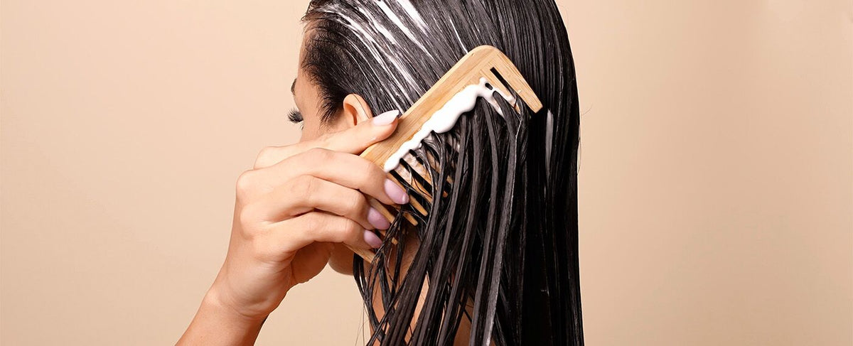 what is a head spa? woman brushing wet hair