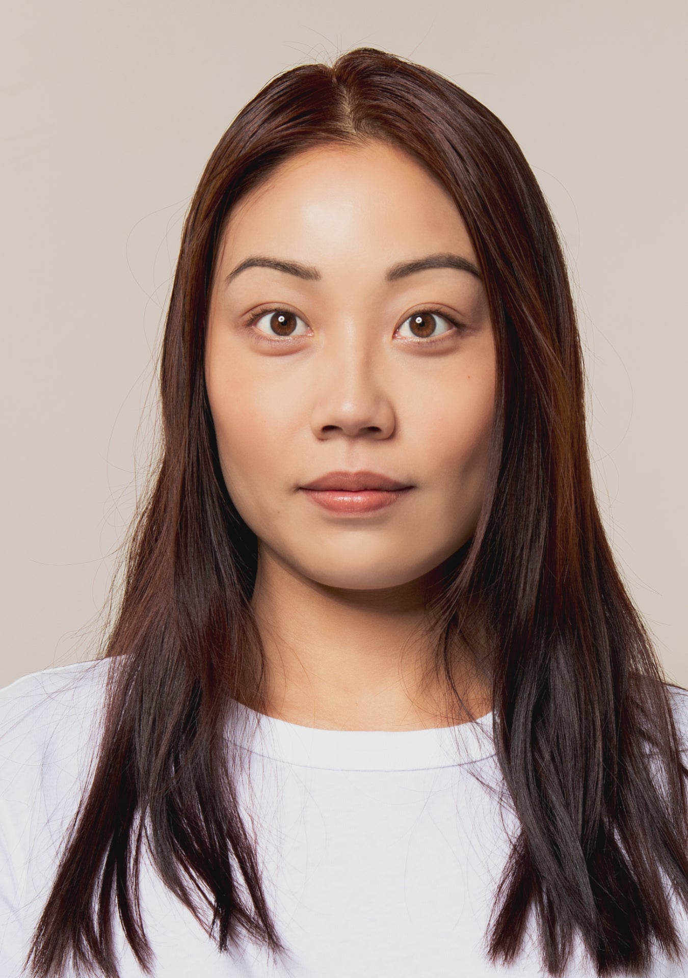 before and after using the Deep Cleanse, a weekly hair treatment.